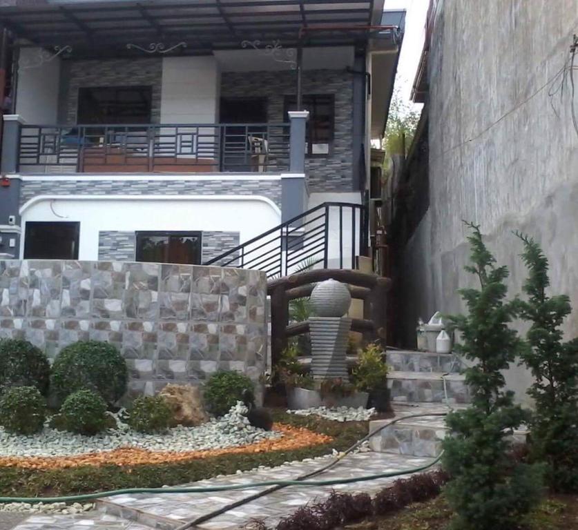 La Famille Hotel Baguio City Exterior photo